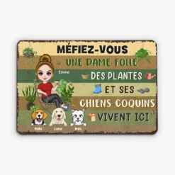 Plaque Une Jadinière Et Ses Chiens Personnlisée Femme -Vivelamode Soldes Magasin 1856EFR2 plaque en metal une dame folle des plantes et ses chiens coquins vivent ici personnalise