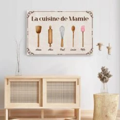 La Cuisine De Mamie Avec Les Ustensiles - Cadeau Personnalisé | Toile Pour Mamie -Vivelamode Soldes Magasin 3565CFR3 la cuisine de mamie avec les ustensiles toile mamie personnalisable