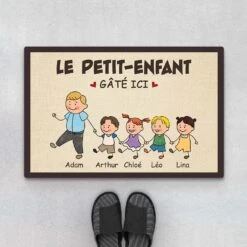 Les Petits-Enfants Gâtés Ici Version Dessin Crayon - Cadeau Personnalisé | Paillasson Pour Papy