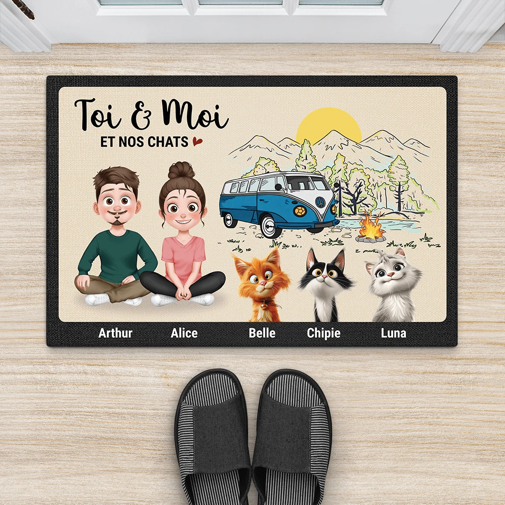 Toi Et Moi Et Nos Chats Version Camping - Cadeau Personnalisé | Paillasson Pour Amoureux Des Animaux 2 Toi Et Moi Et Nos Chats Version Camping - Cadeau Personnalisé | Paillasson Pour Amoureux Des Animaux – Image 2