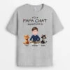 Ce Papa Chat Appartient À Design Cartoon - Cadeau Personnalisé | T-shirt Pour Amoureux Des Animaux