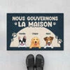 Nous Gouvernons La Maison Version Lune - Cadeau Personnalisé | Paillason Pour Amoureux Des Chiens 6 Nous Gouvernons La Maison Version Lune - Cadeau Personnalisé | Paillason Pour Amoureux Des Chiens -Vivelamode Soldes Magasin 4340DFR1 paillasson chien personnalise nous gouvernons la maison version lune 4340d5m8c